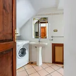Le Finestre Sul Corso Roomy With Terrace Assise