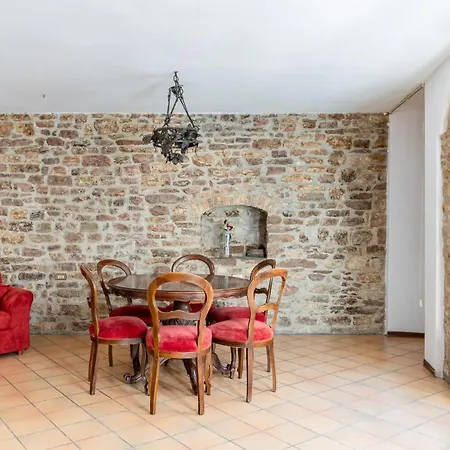 Le Finestre Sul Corso Roomy With Terrace